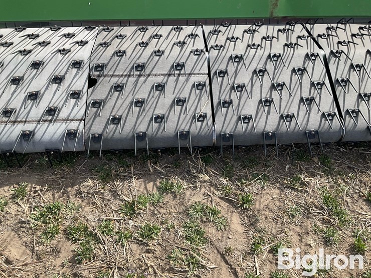 john-deere-212-image-12