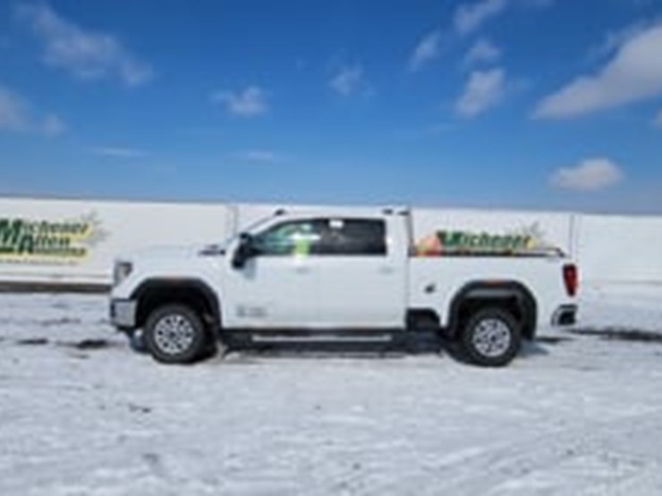 2021-gmc-sierra-2500hd-image-5