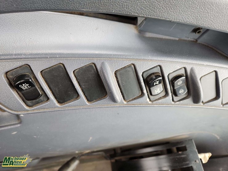 2008-new-holland-t6030-image-15