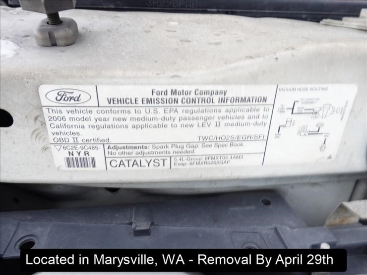 2006-ford-e350-image-24