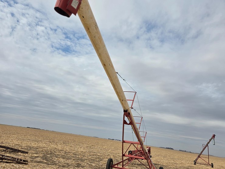 feterl-auger-image-7