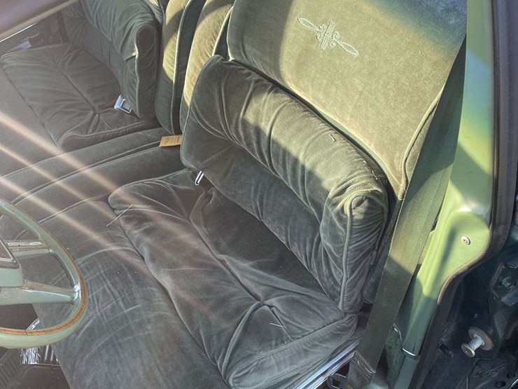 1980-lincoln-continental-town-car-image-39