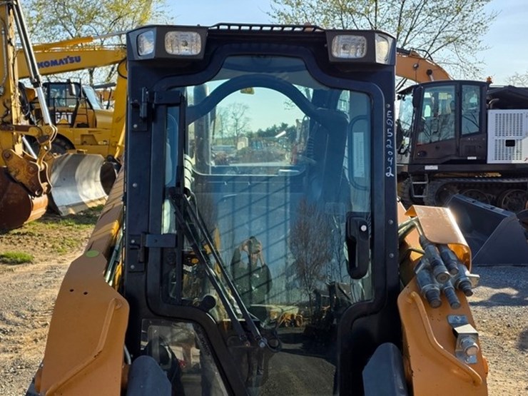 2021-case-tv450b-image-40