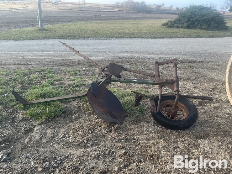 john-deere-terracing-plow-image-8