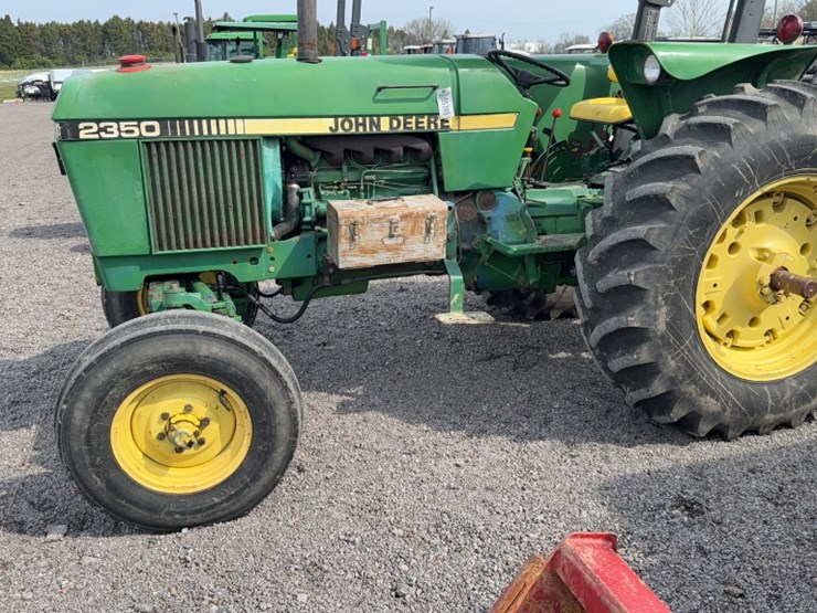 john-deere-2350-image-14