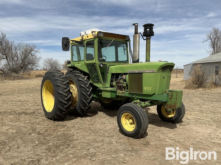 1972-john-deere-4320-image-3
