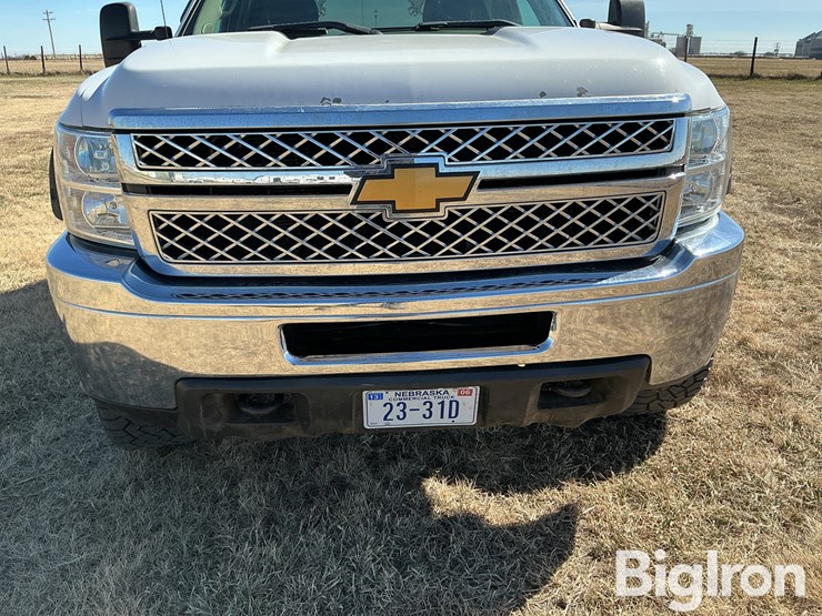 2012-chevrolet-3500-image-11