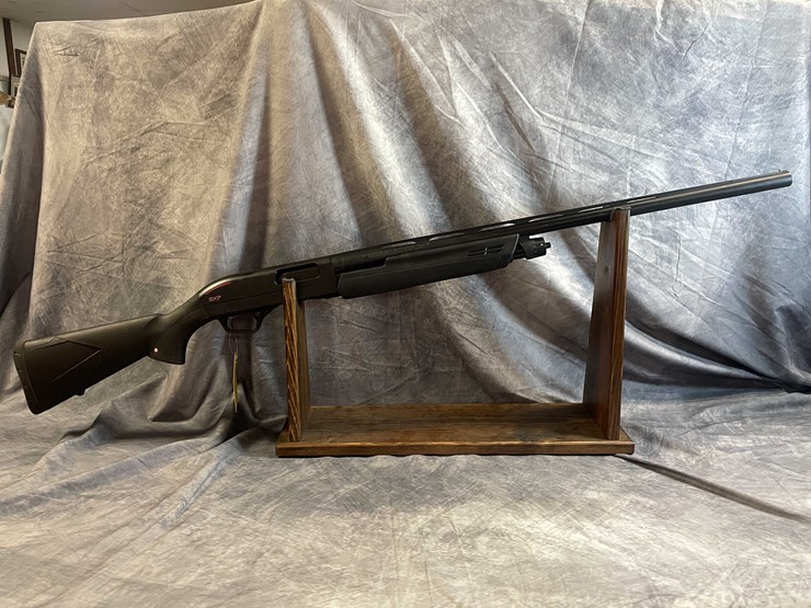 #10114-•-winchester-sxp-black-shadow-,-12-ga.-pump-action-shotgun,-sn:-tr6022-071241sp-image-2