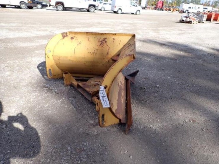 4-ft-v-plow-045365-image-3