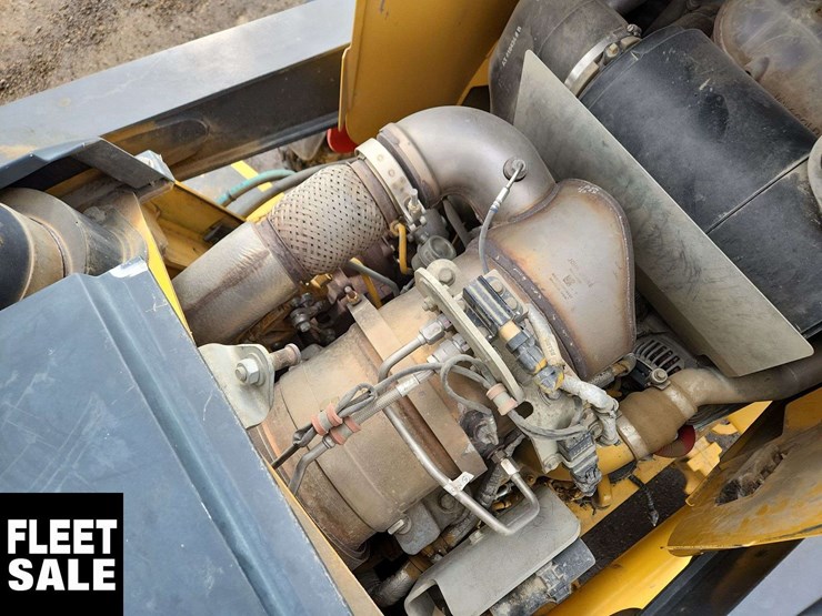 2014-deere-410k-image-29