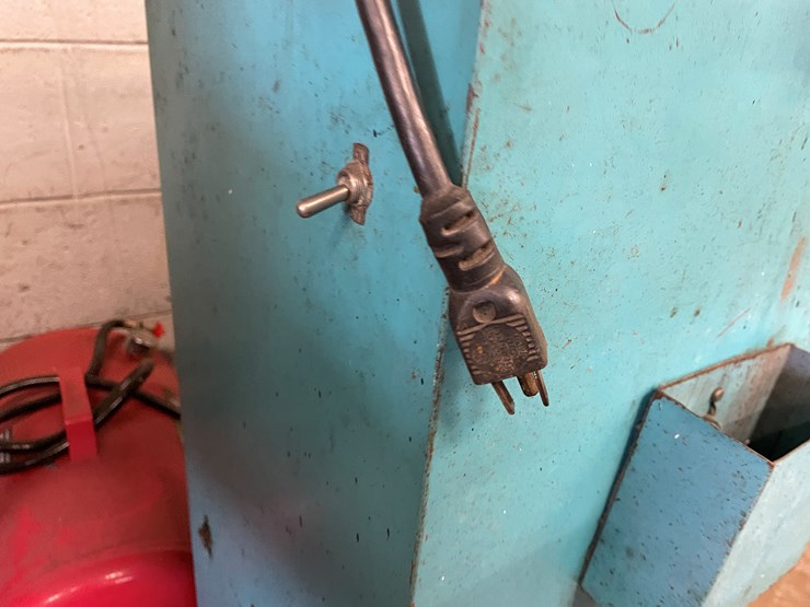 #2511-•-ruoff-notcher-(columbia-heights,-mn)-image-16