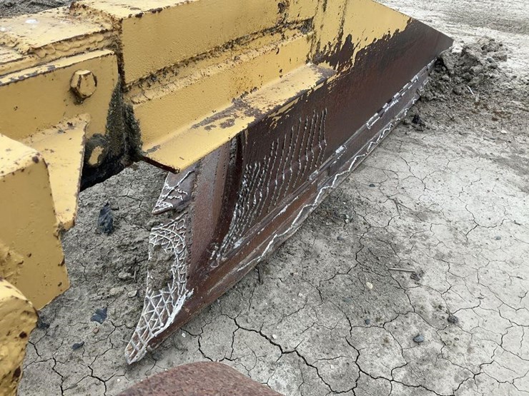 custom-1-way-pull-v-ditcher-image-12