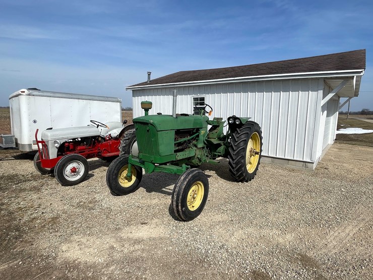 2010-john-deere-2010-image-1