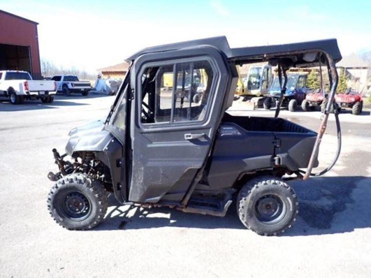 2015-pioneer-4x4-image-8