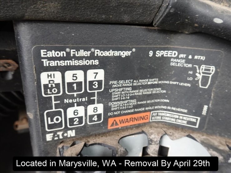 1993-freightliner-fld112-image-18