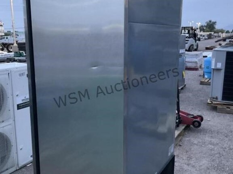 true-commercial-refrigerator-image-2