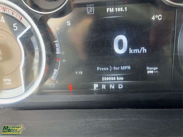 2014-dodge-2500-image-23