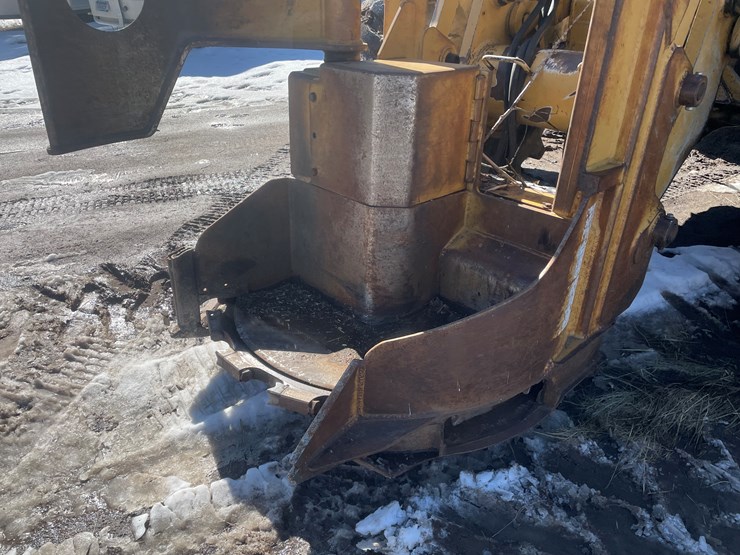 2008-caterpillar-553-image-6