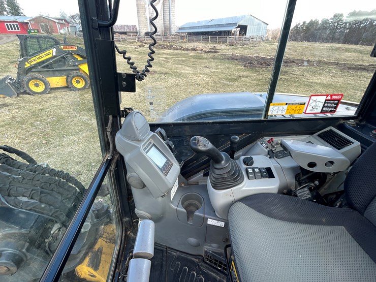 2020-deere-60g-image-42