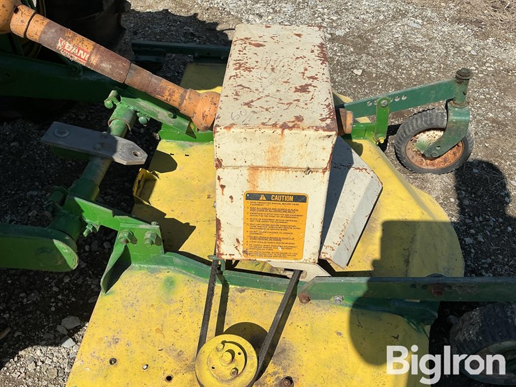 john-deere-m-image-11