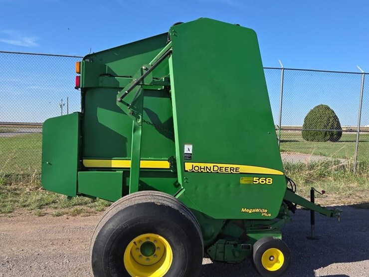 john-deere-568-image-1