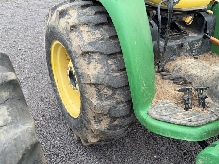 john-deere-4720-image-7