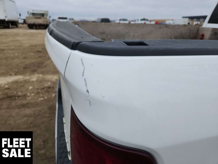 2013-dodge-1500-image-40