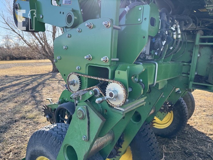 john-deere-1770-image-48
