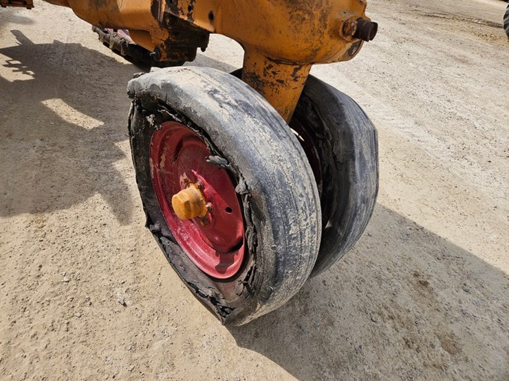 minneapolis-moline-z-image-38