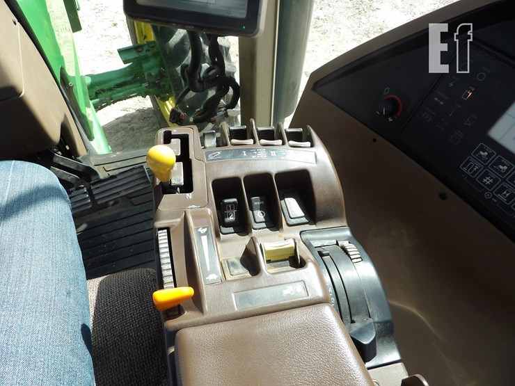 john-deere-8120-image-31