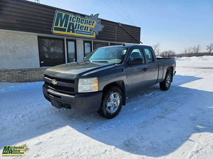 2011-chevrolet-silverado-1500-image-1