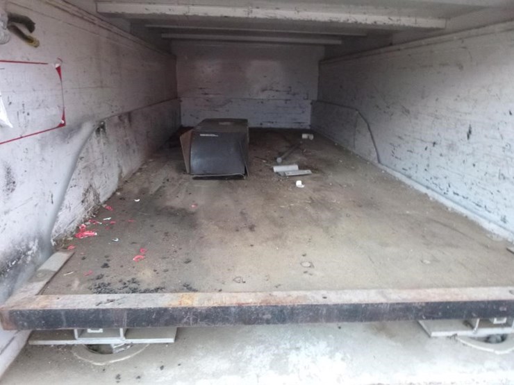 2003-chevrolet-2500-image-17