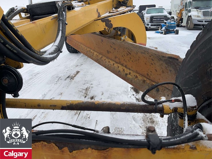 2011-caterpillar-140m-image-21