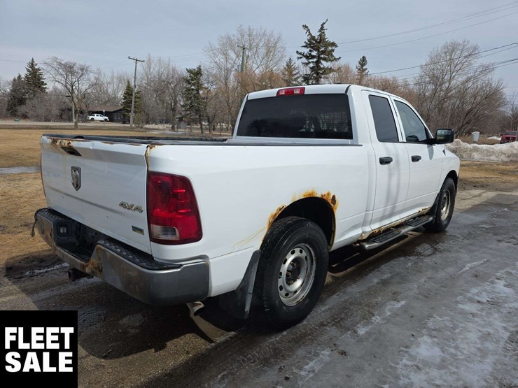 2010-dodge-ram-1500-image-3