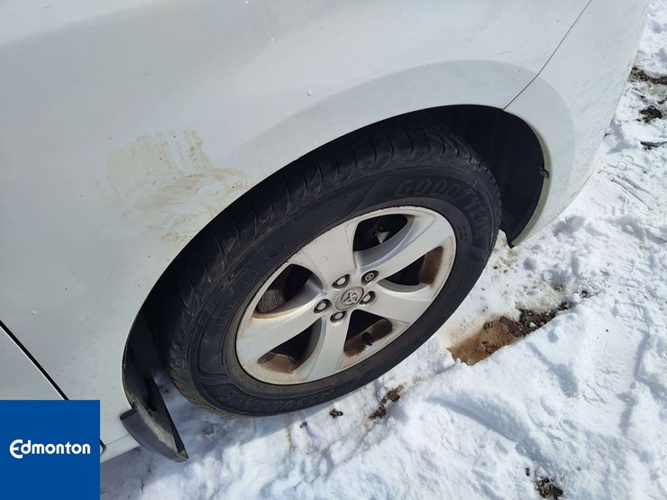 2013-toyota-sienna-image-9