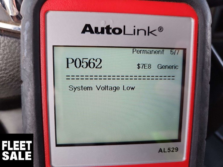 2019-ram-1500-classic-image-28