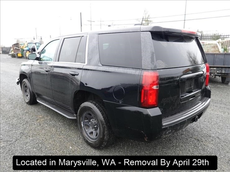 2016-chevrolet-tahoe-image-14