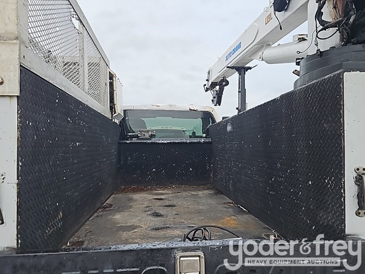 2006-ford-f750-image-14