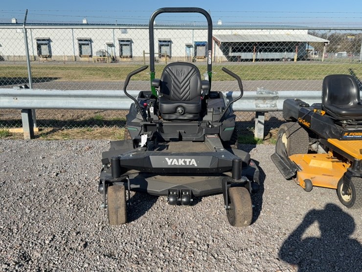 #4061-•-yakta-yxr-710-zero-turn-mower-image-2