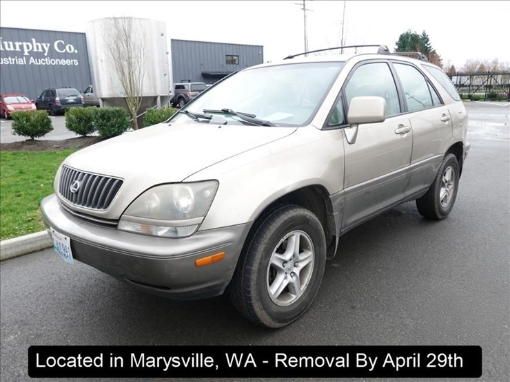 1999-lexus-rx300-image-1
