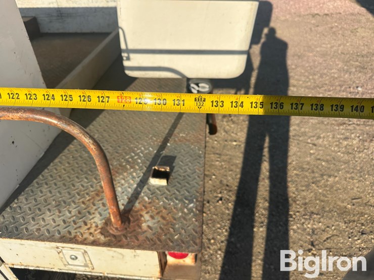 2007-ford-f550-image-17