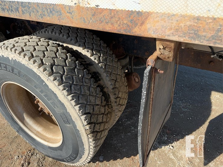 2003-kenworth-t800-image-32