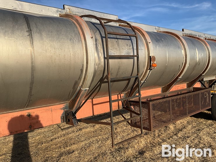 1960-fruehauf-trailer-image-9