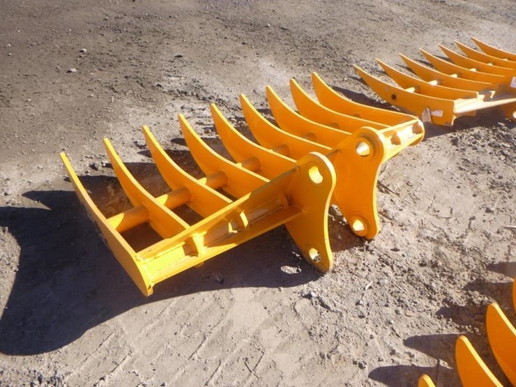 caterpillar-305-image-4