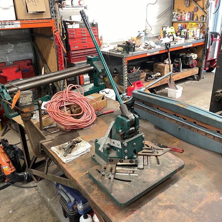 #2531 • Tennsmith Notcher (Columbia Heights, MN)