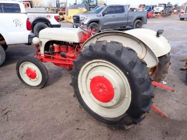 ford-tractor-image-7