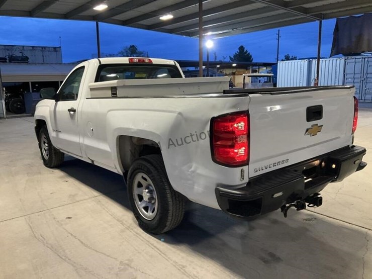 2017-chevrolet-silverado-1500-image-5