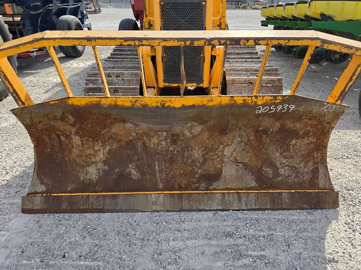 2007-dressta-td9m-image-3