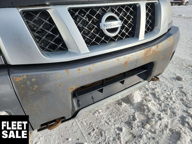 2014-nissan-titan-image-30