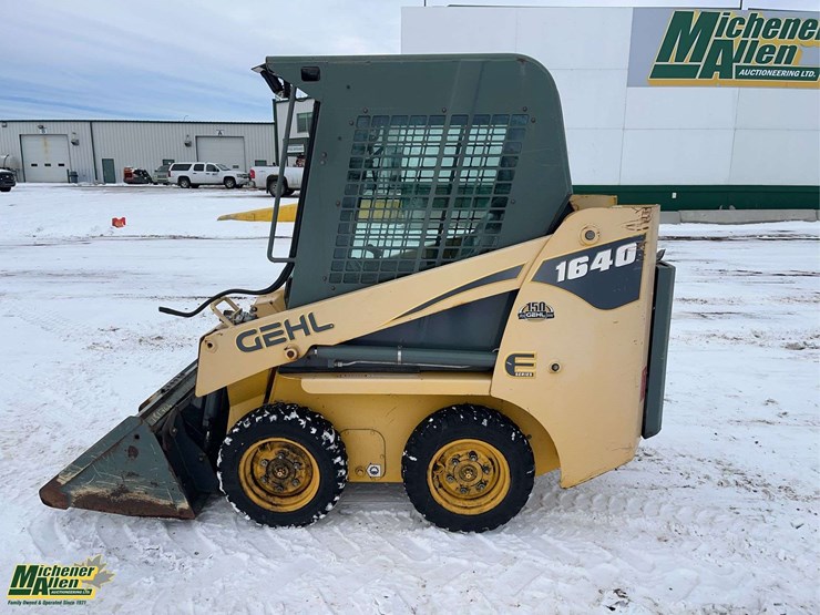 2012-gehl-1640-image-2